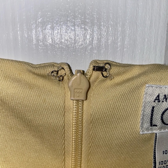 100% SILK | ANN TAYLOR LOFT VINTAGE | Yellow Sleeveless Square Neck Sheath dress - Picture 8 of 9